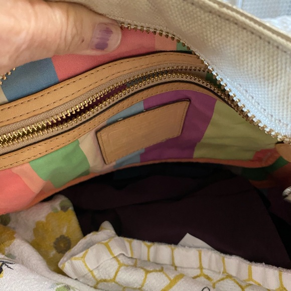 Lovely coach purse with gold accents so pretty  inside is plaid material. - Picture 9 of 9